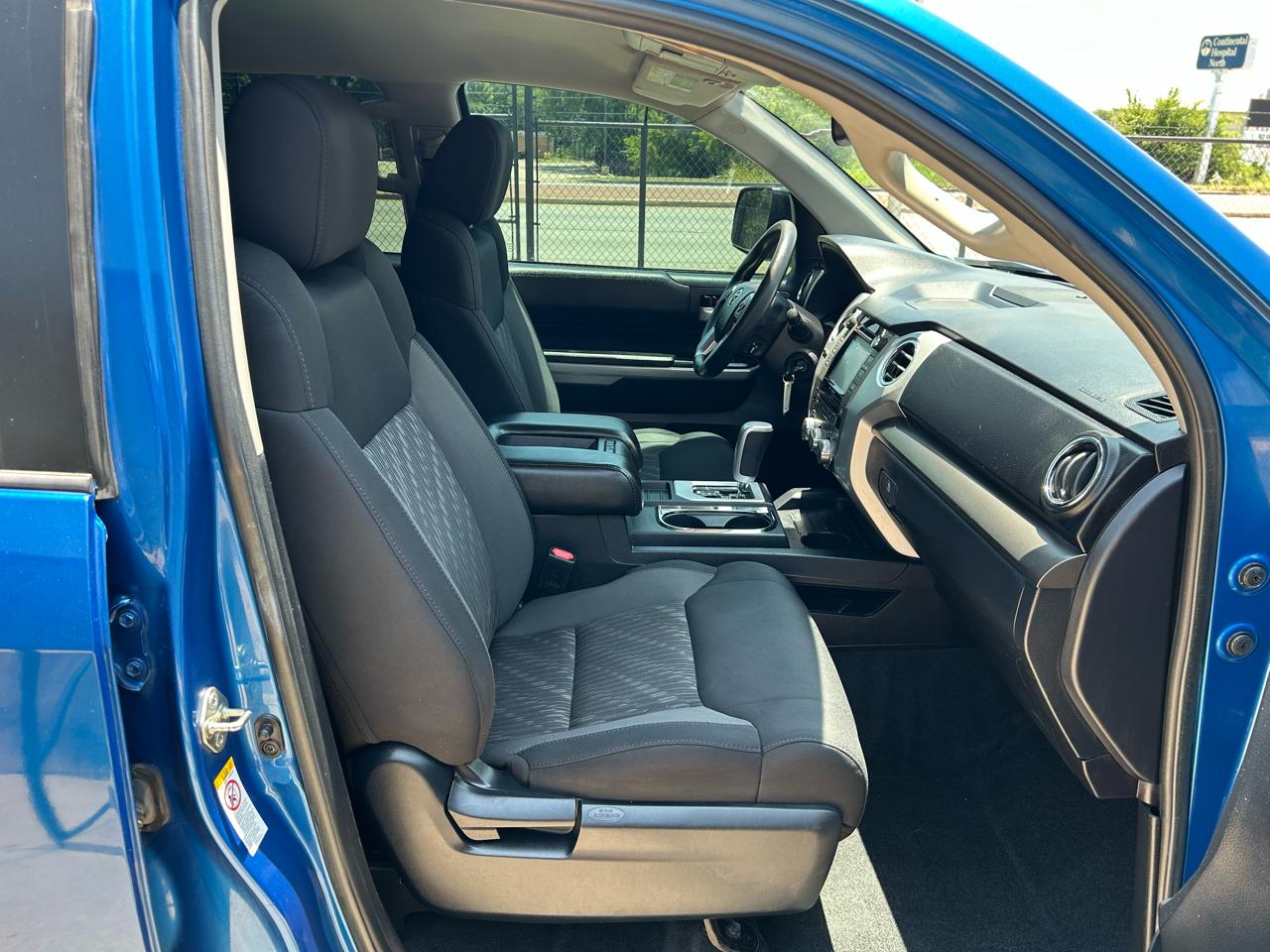 Toyota Tundra SR5 5.7L V8 CrewMax 2WD 2018