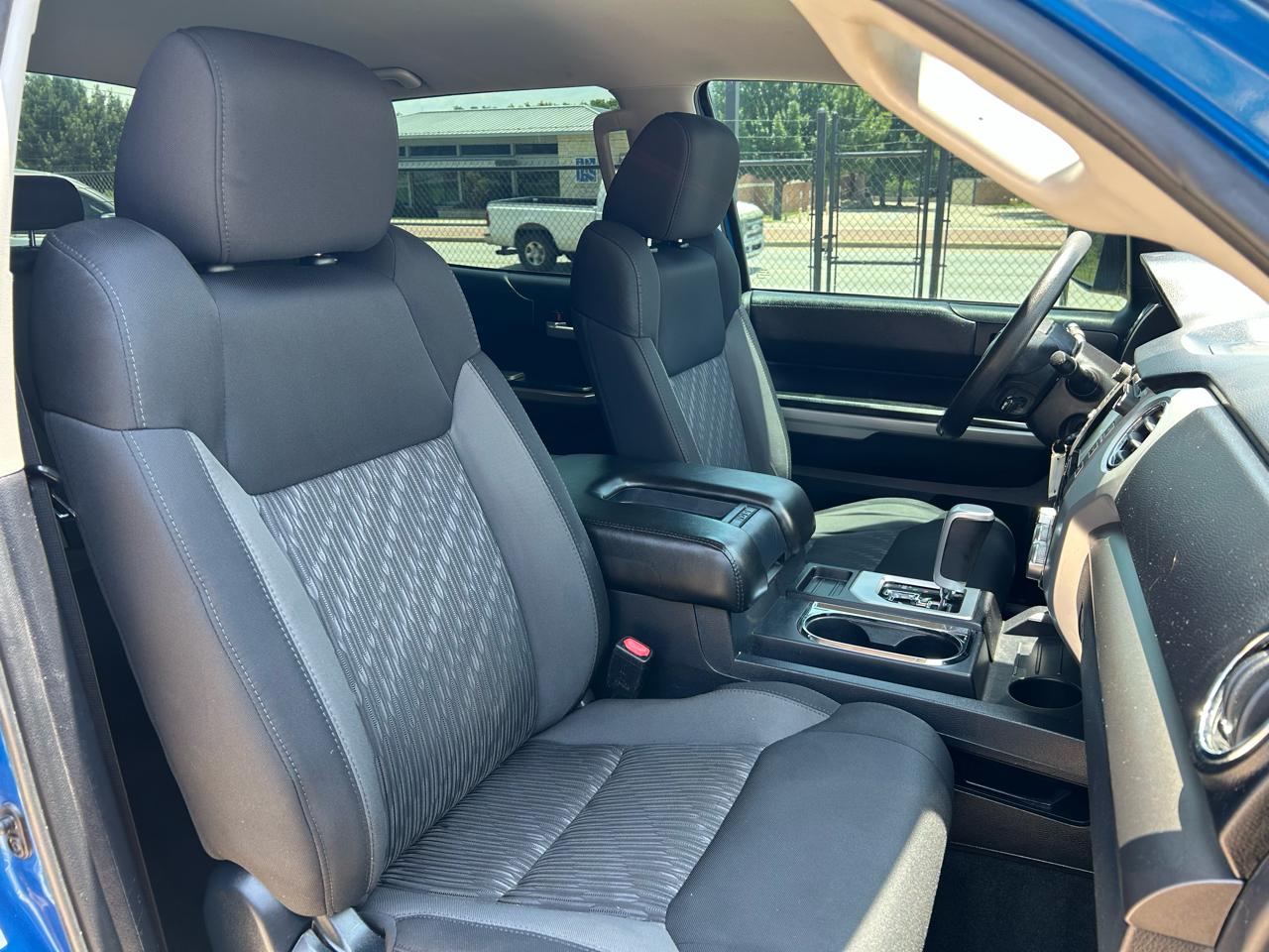 Toyota Tundra SR5 5.7L V8 CrewMax 2WD 2018
