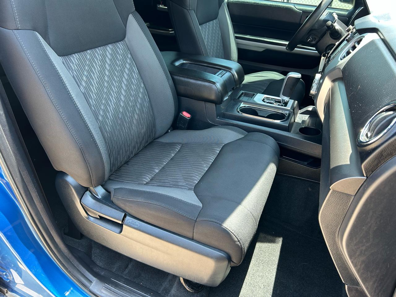 Toyota Tundra SR5 5.7L V8 CrewMax 2WD 2018