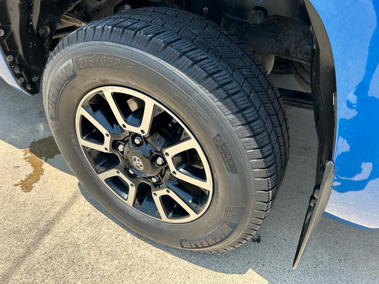 Toyota Tundra SR5 5.7L V8 CrewMax 2WD 2018