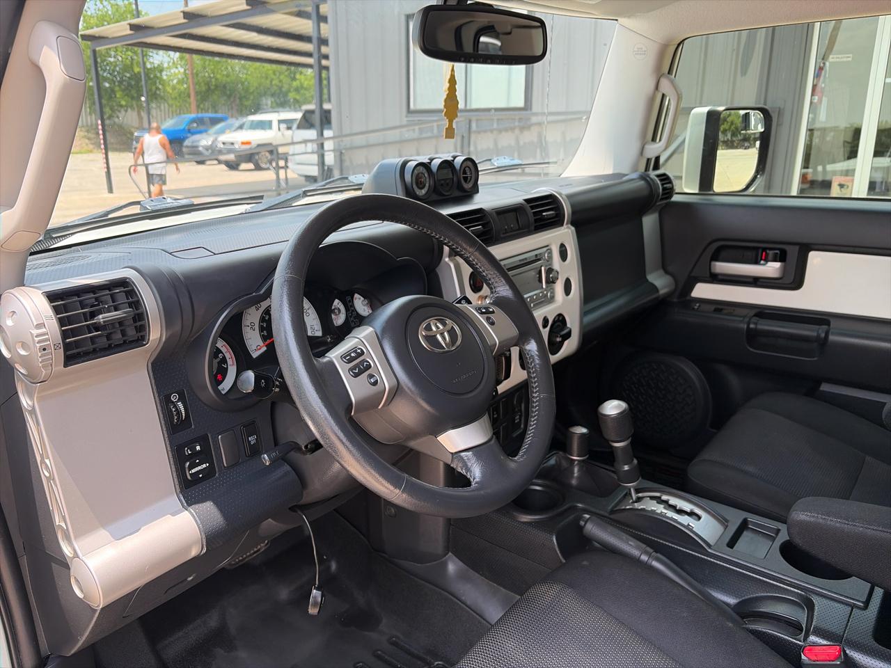 Toyota FJ Cruiser 4WD 2014