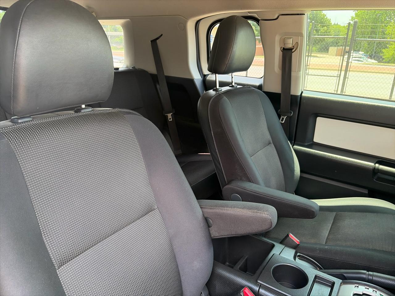 Toyota FJ Cruiser 4WD 2014