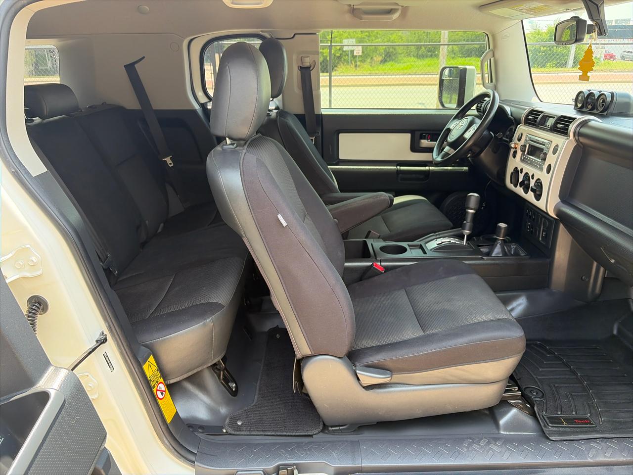 Toyota FJ Cruiser 4WD 2014