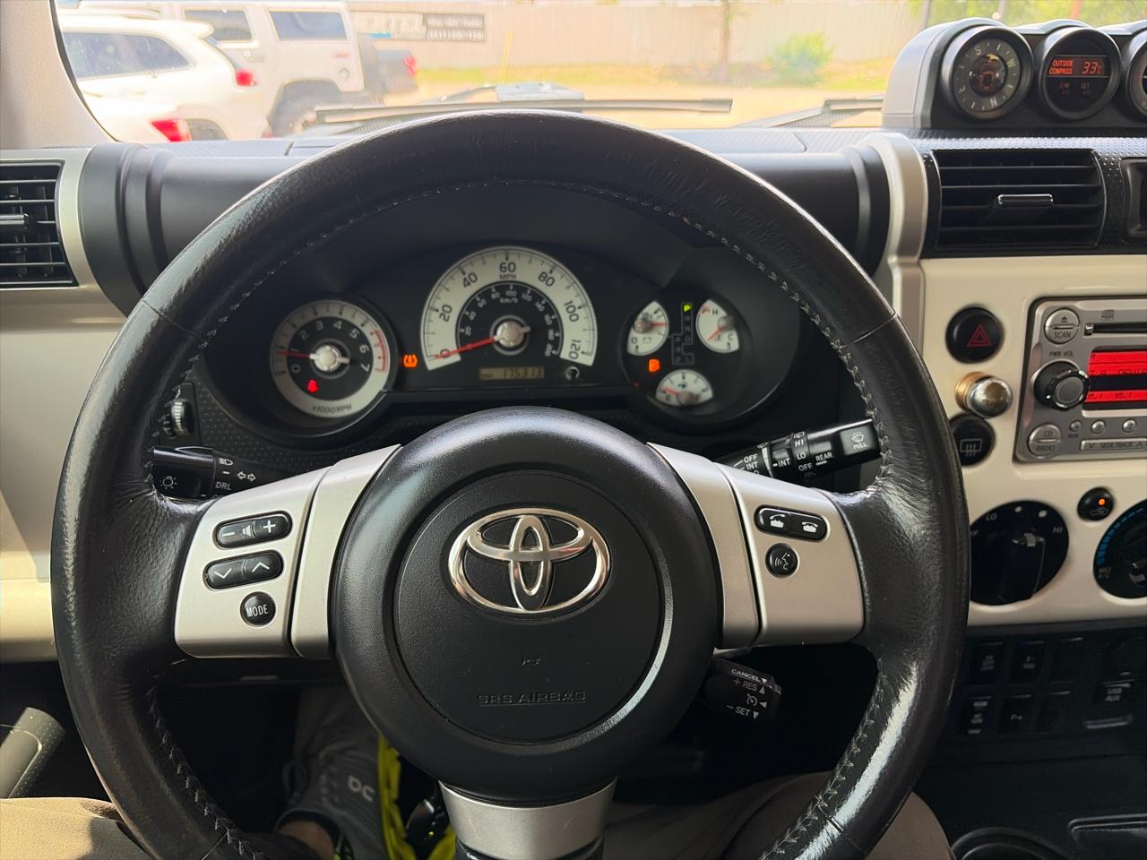 Toyota FJ Cruiser 4WD 2014