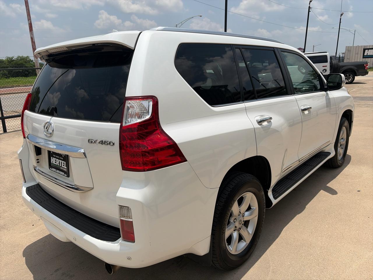 Lexus GX 460 Sport Utility 2011