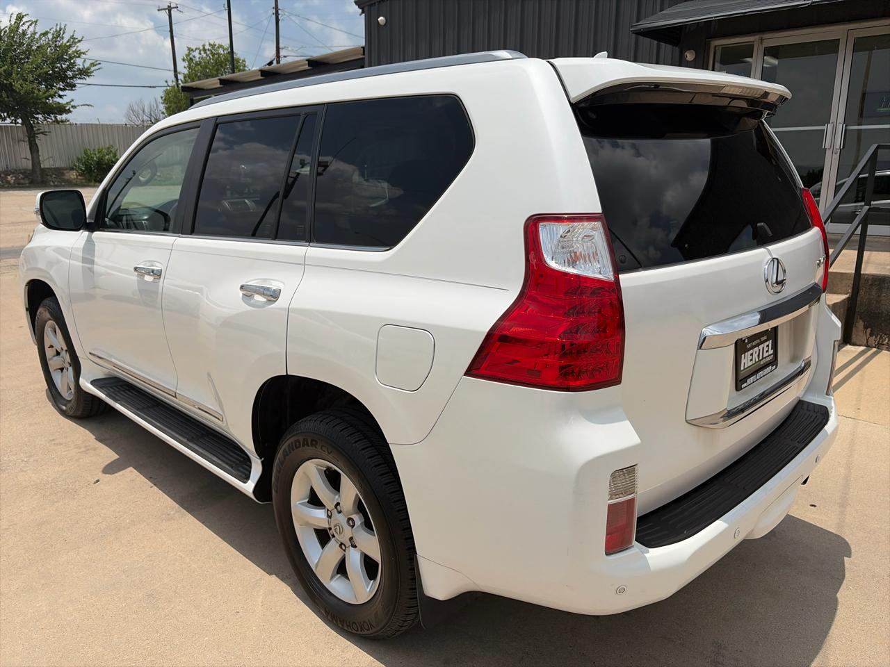Lexus GX 460 Sport Utility 2011
