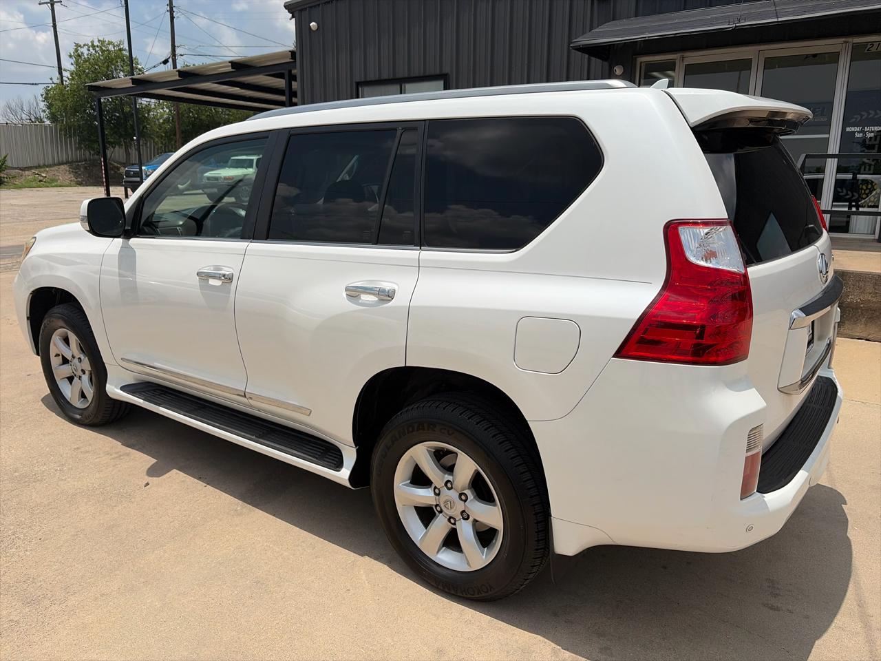 Lexus GX 460 Sport Utility 2011