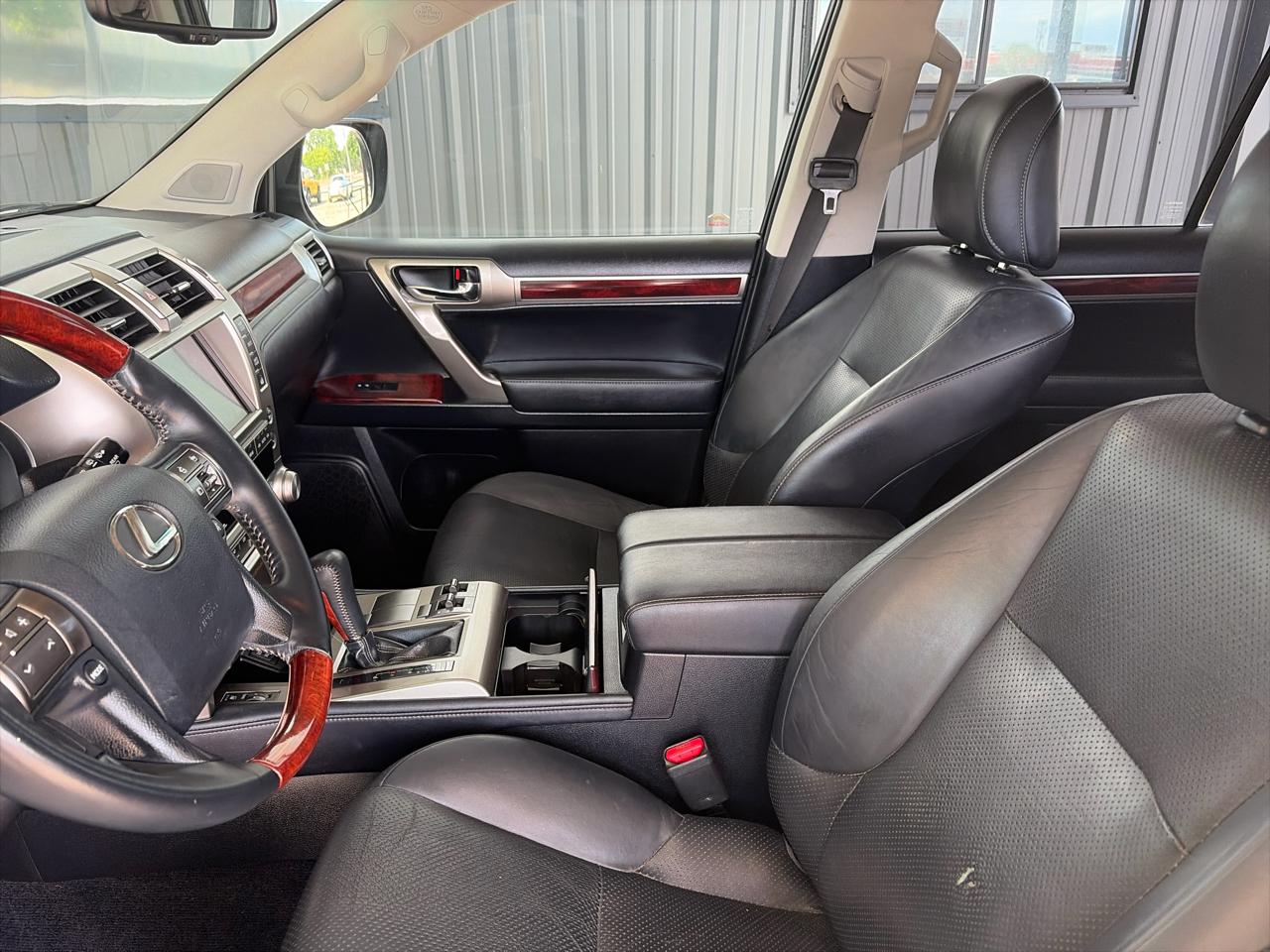 Lexus GX 460 Sport Utility 2011