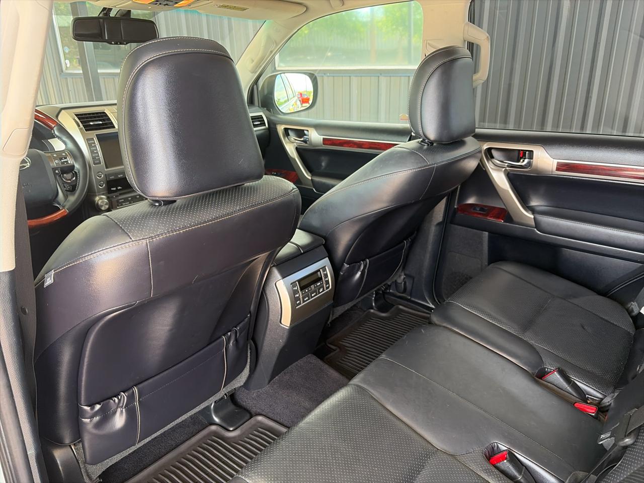 Lexus GX 460 Sport Utility 2011