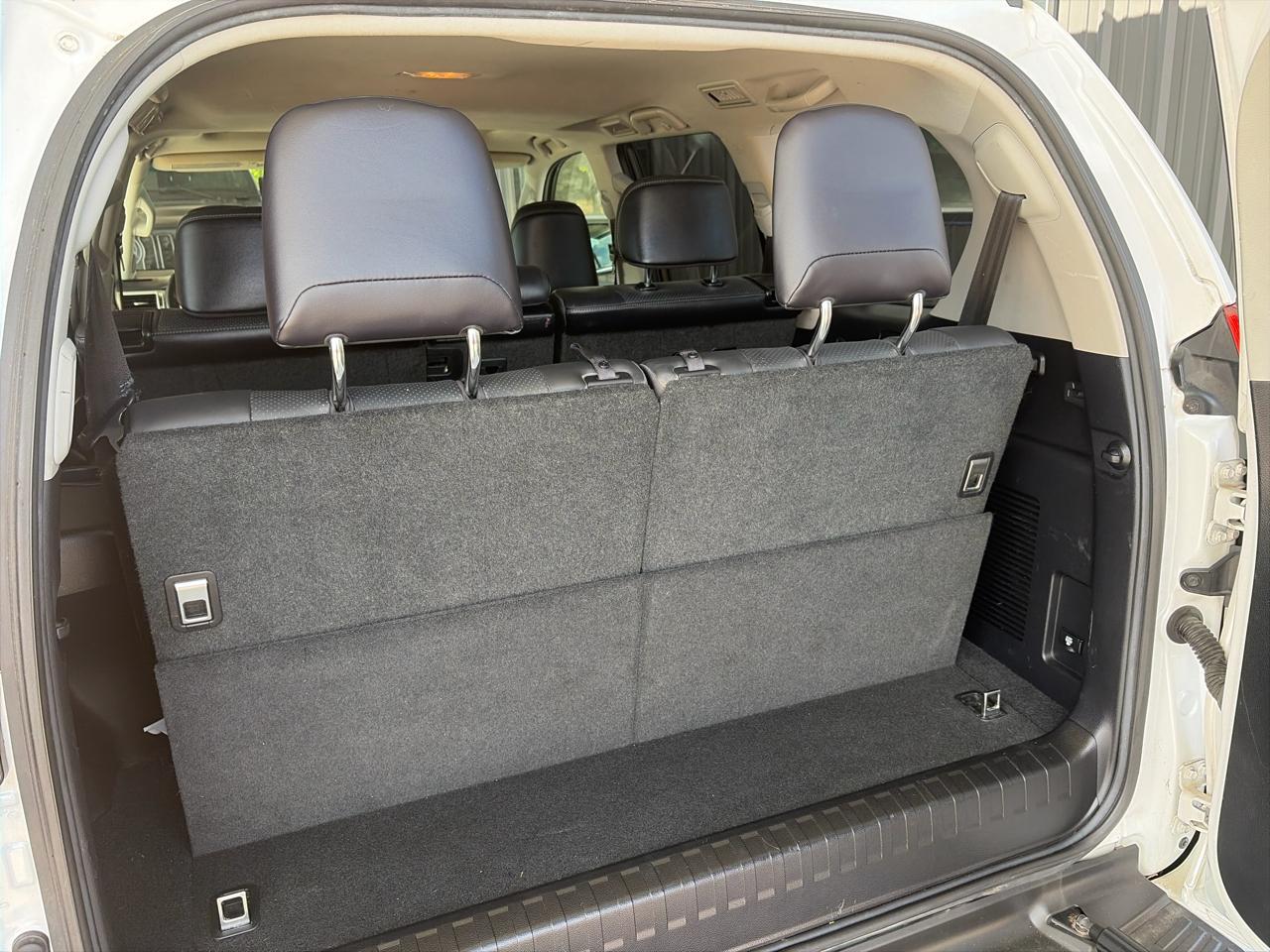 Lexus GX 460 Sport Utility 2011