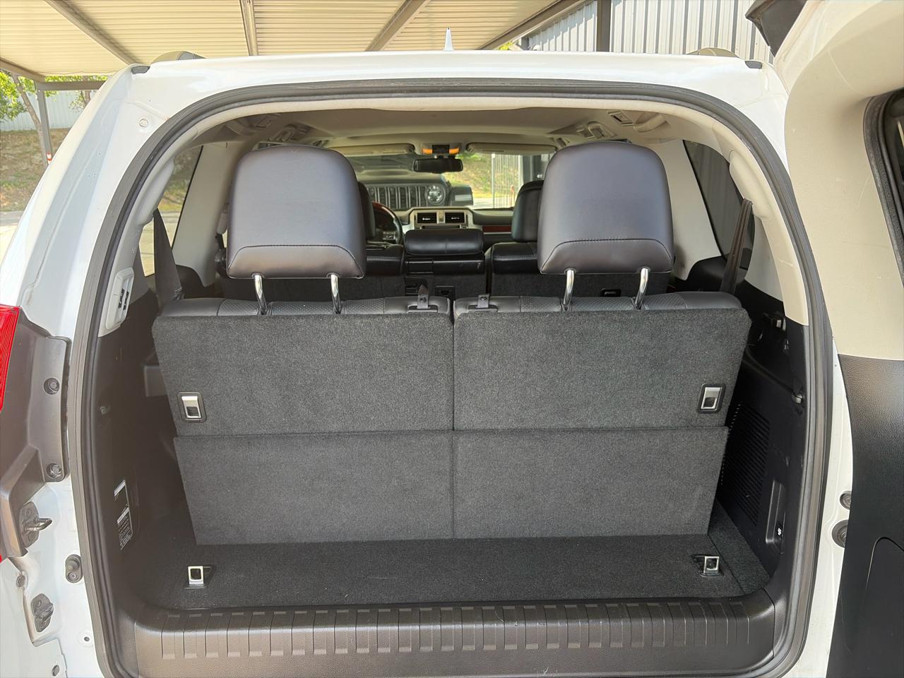 Lexus GX 460 Sport Utility 2011