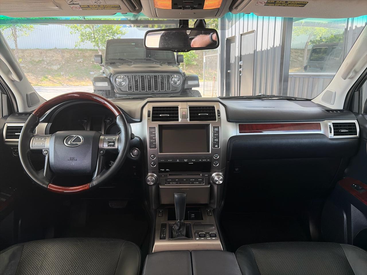 Lexus GX 460 Sport Utility 2011