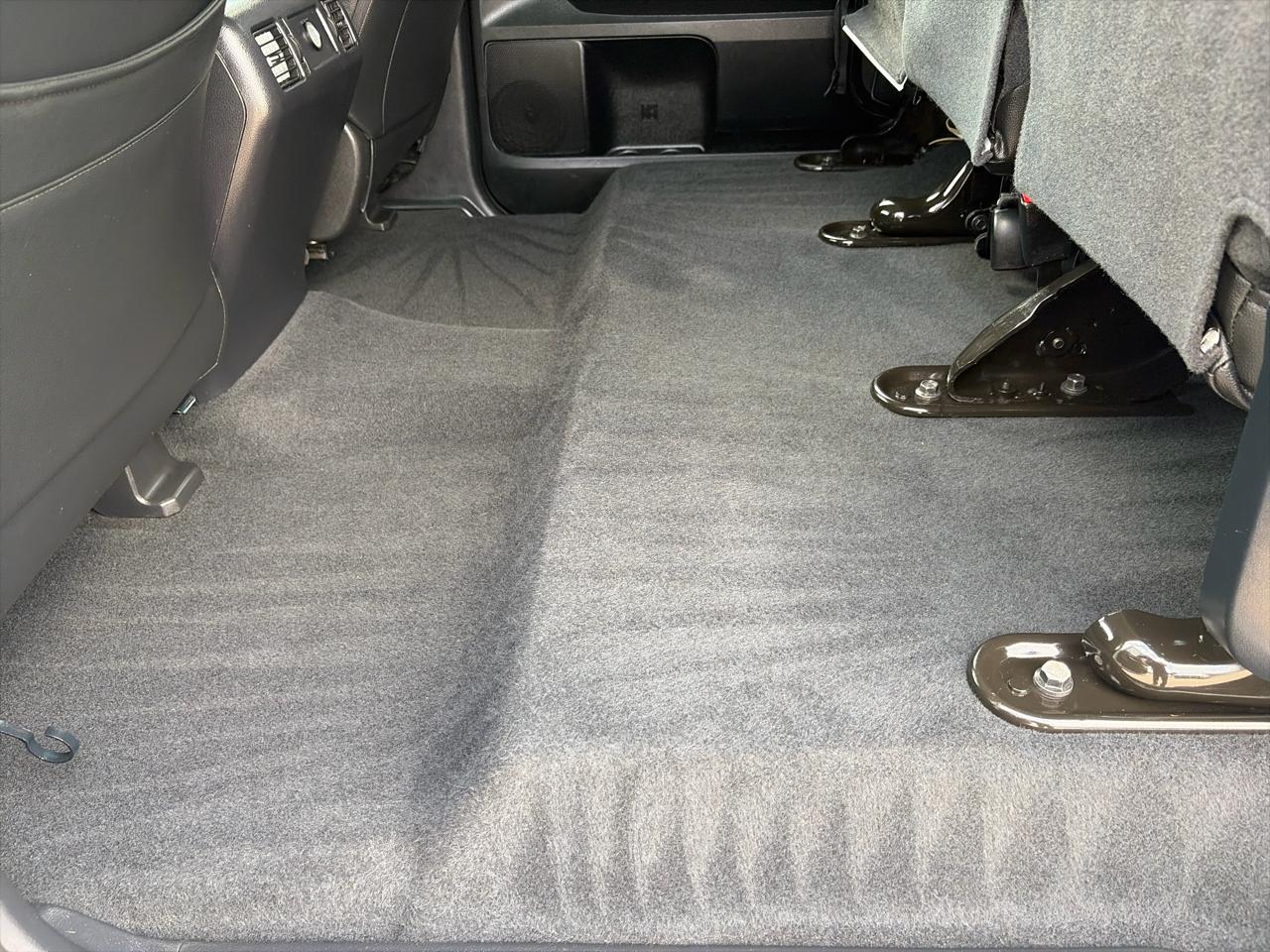 Toyota Tundra SR5 5.7L V8 FFV CrewMax 4WD 2017