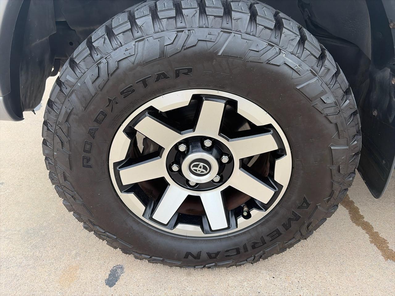 Toyota Sequoia Limited 4WD 2002
