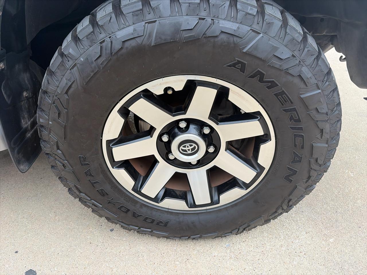 Toyota Sequoia Limited 4WD 2002