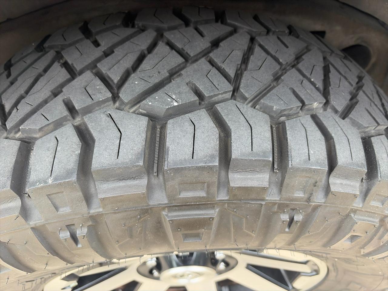 Toyota Sequoia Limited 4WD 2002