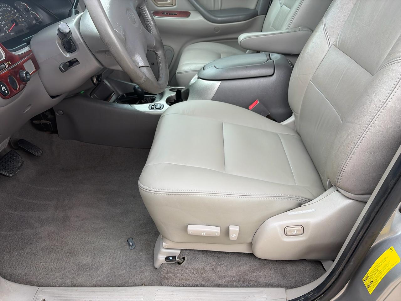 Toyota Sequoia Limited 4WD 2002