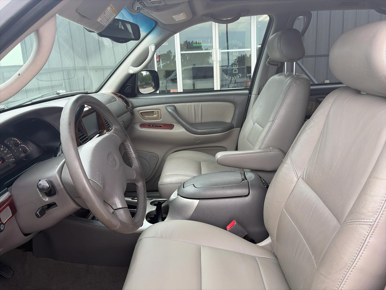 Toyota Sequoia Limited 4WD 2002