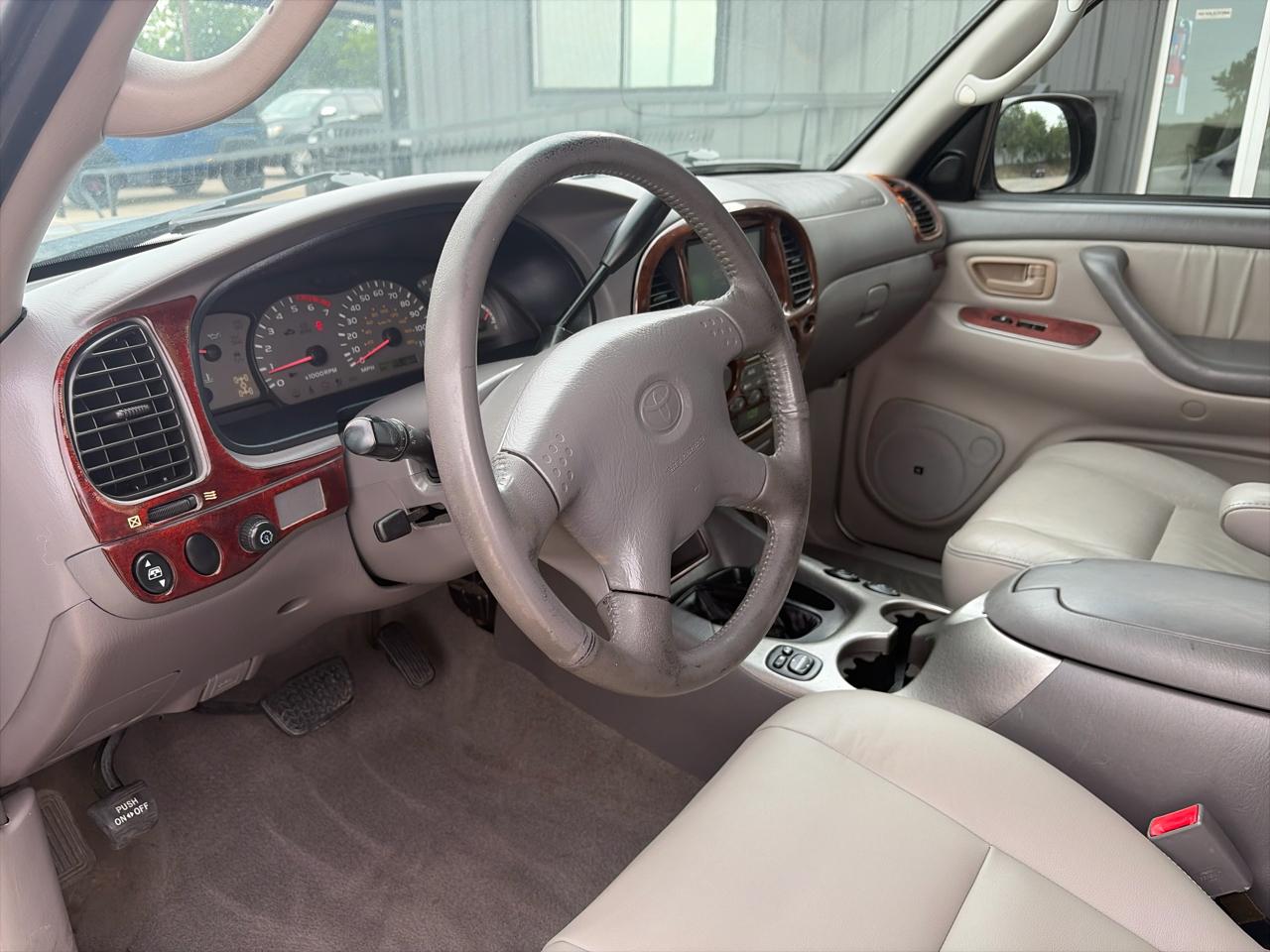 Toyota Sequoia Limited 4WD 2002