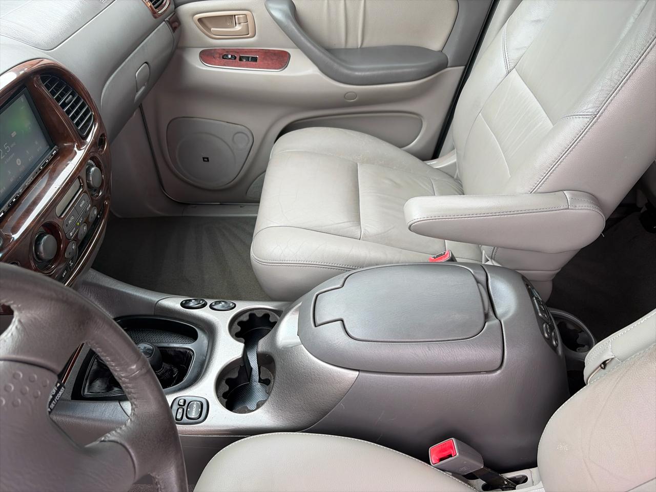 Toyota Sequoia Limited 4WD 2002
