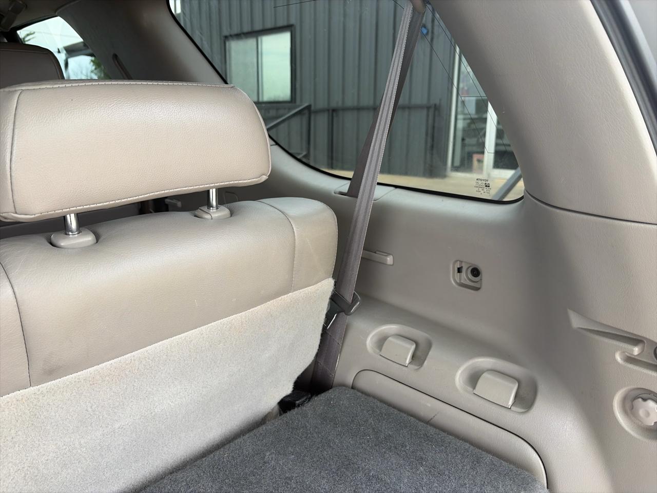 Toyota Sequoia Limited 4WD 2002