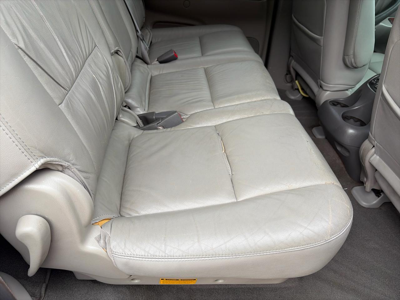 Toyota Sequoia Limited 4WD 2002