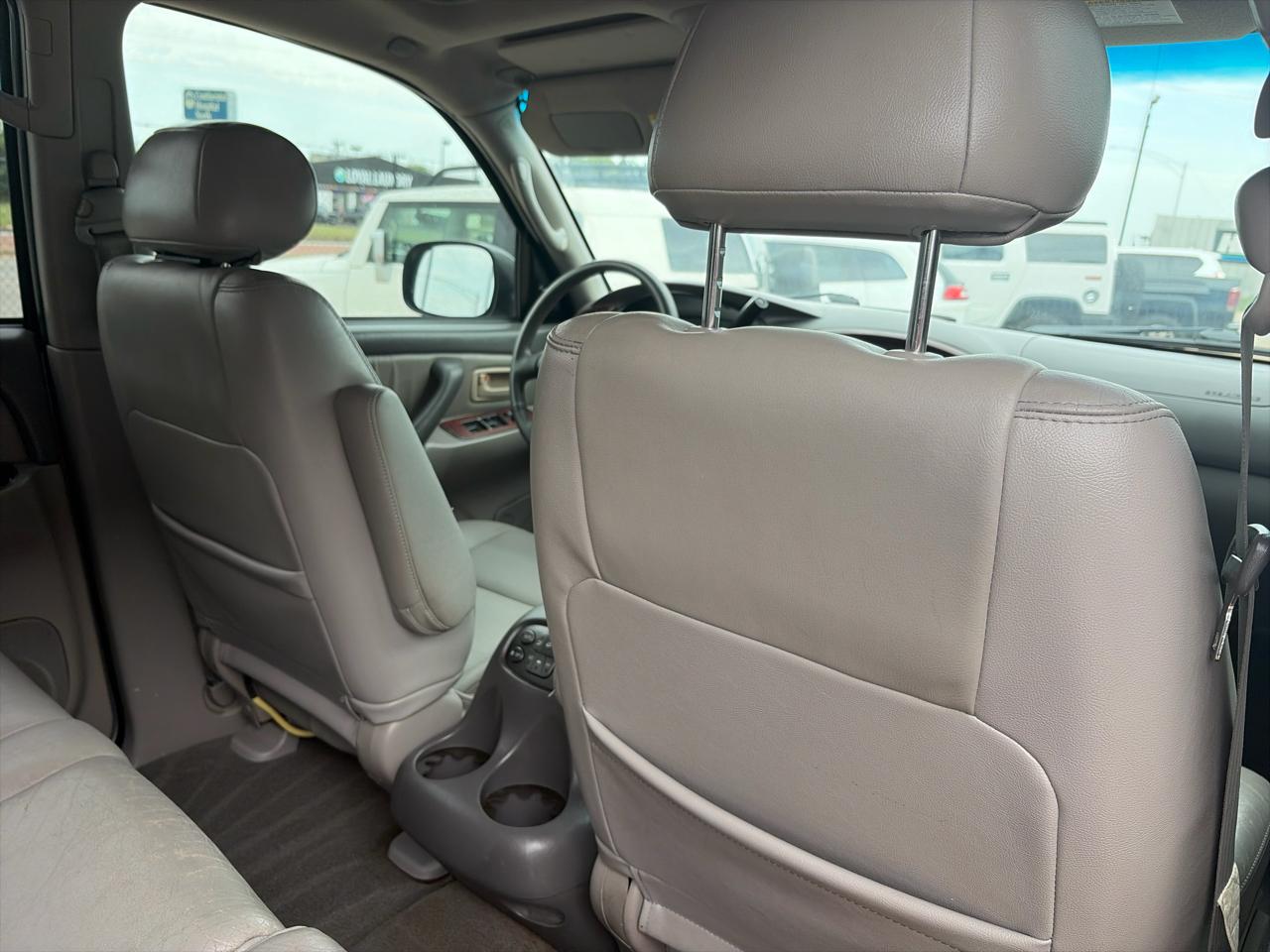 Toyota Sequoia Limited 4WD 2002