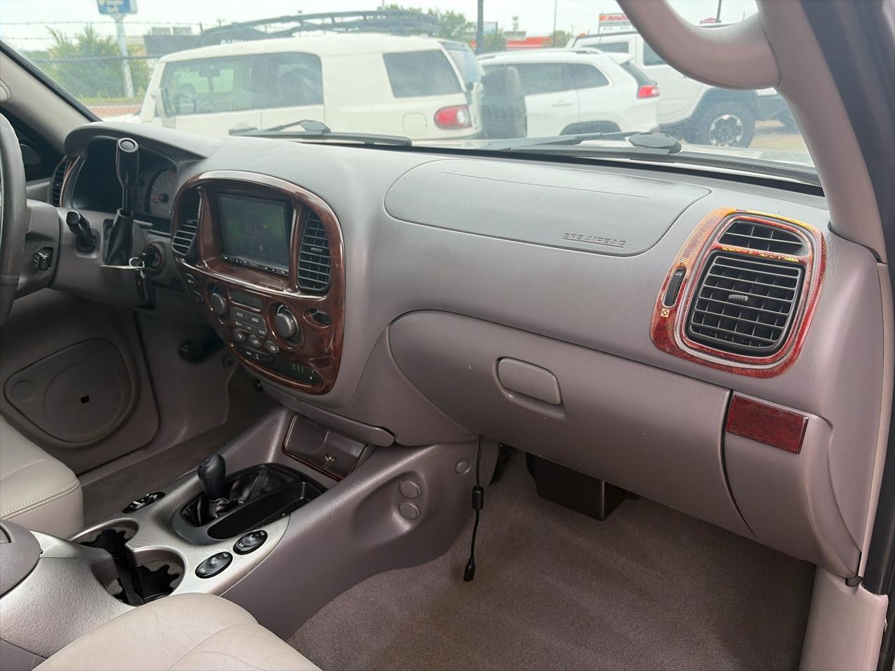 Toyota Sequoia Limited 4WD 2002
