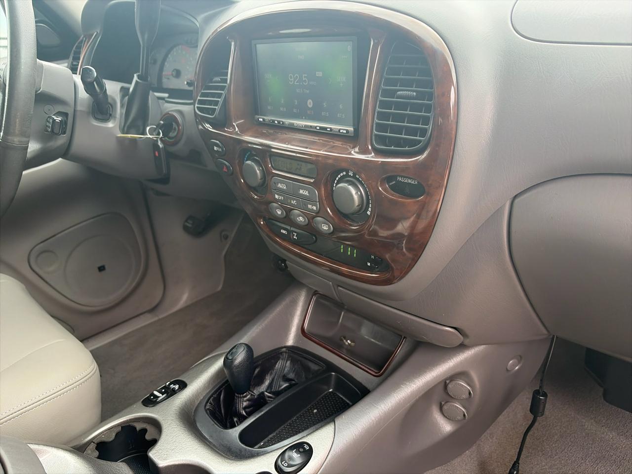 Toyota Sequoia Limited 4WD 2002