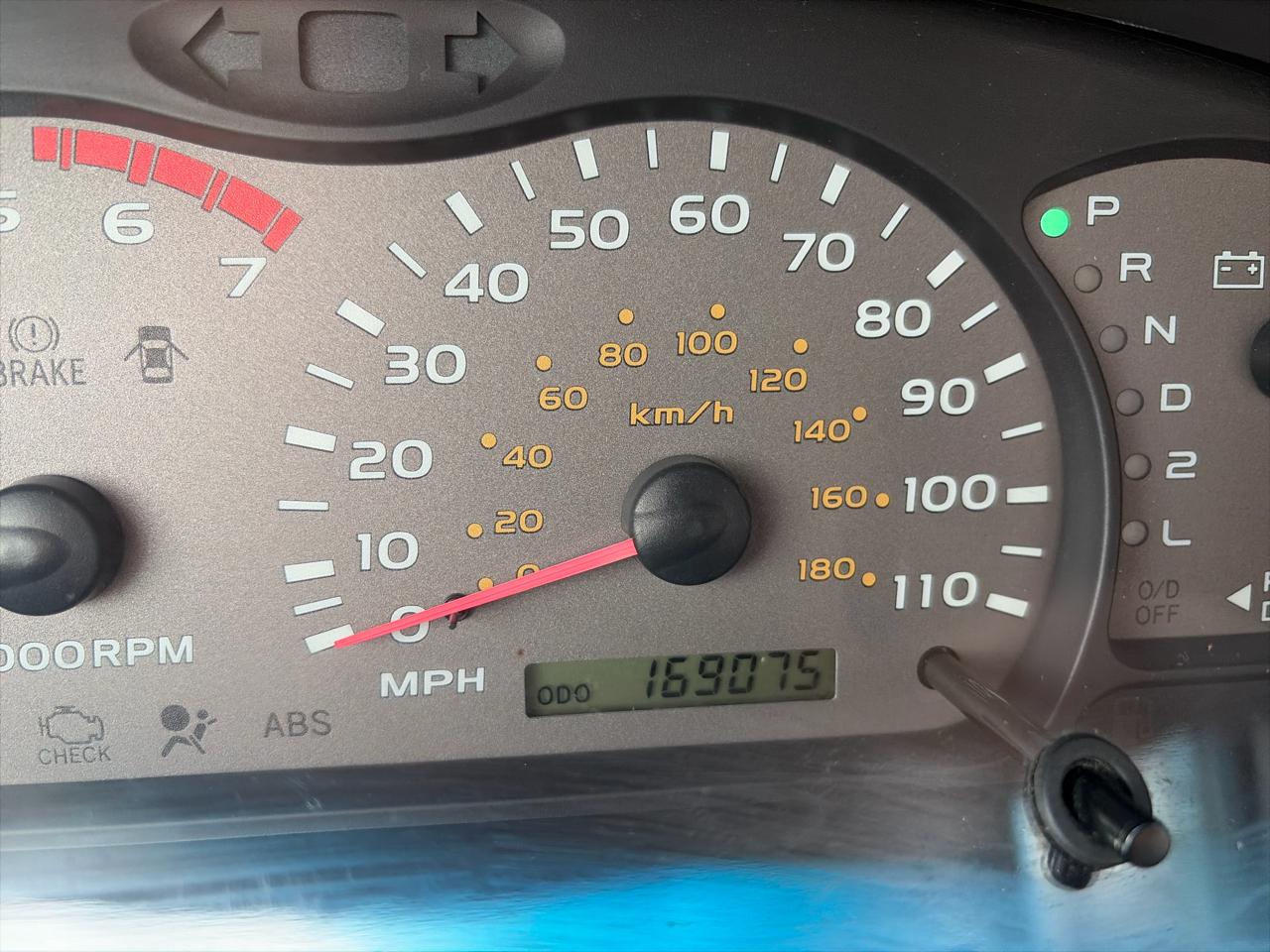 Toyota Sequoia Limited 4WD 2002