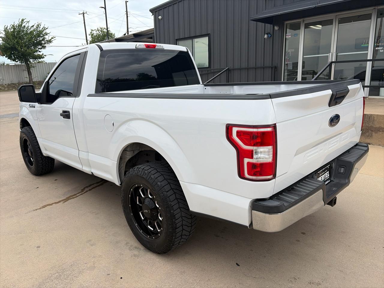 Ford F-150 2WD Reg Cab 126" XL 2018