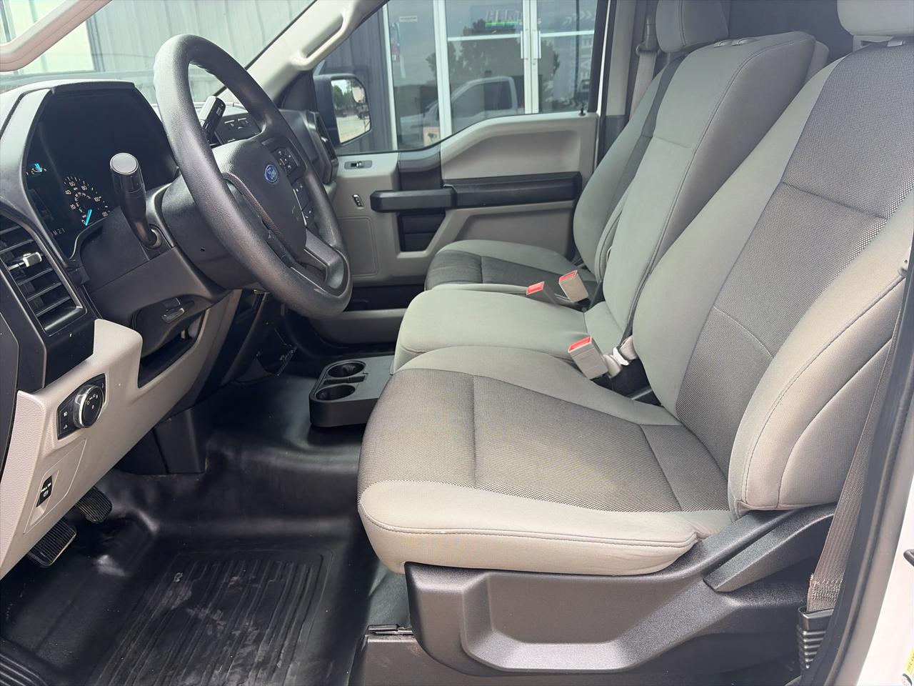 Ford F-150 2WD Reg Cab 126" XL 2018