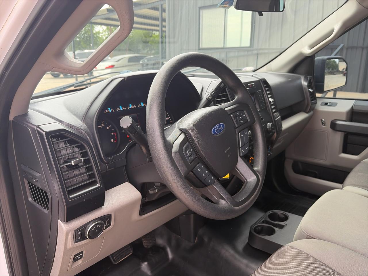 Ford F-150 2WD Reg Cab 126" XL 2018