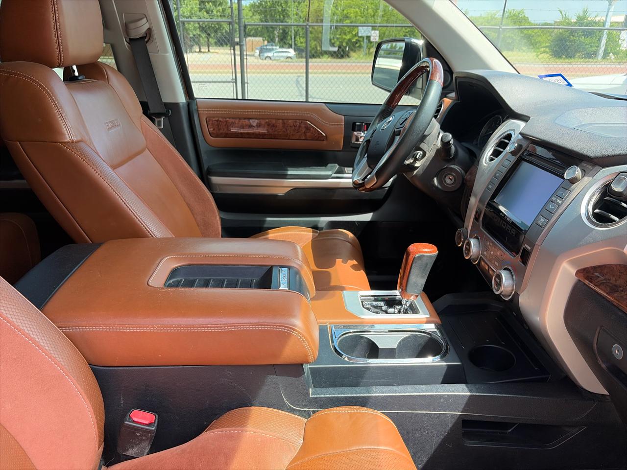 Toyota Tundra 1794 Edition Crew Max 4WD SWB 2017
