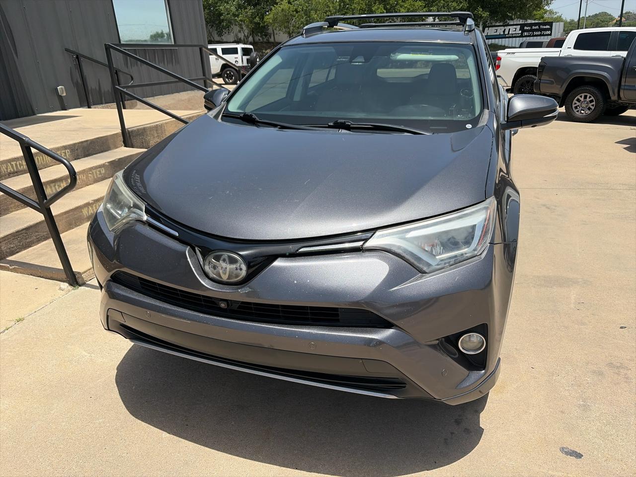 Toyota RAV4 Platinum FWD (Natl) 2018