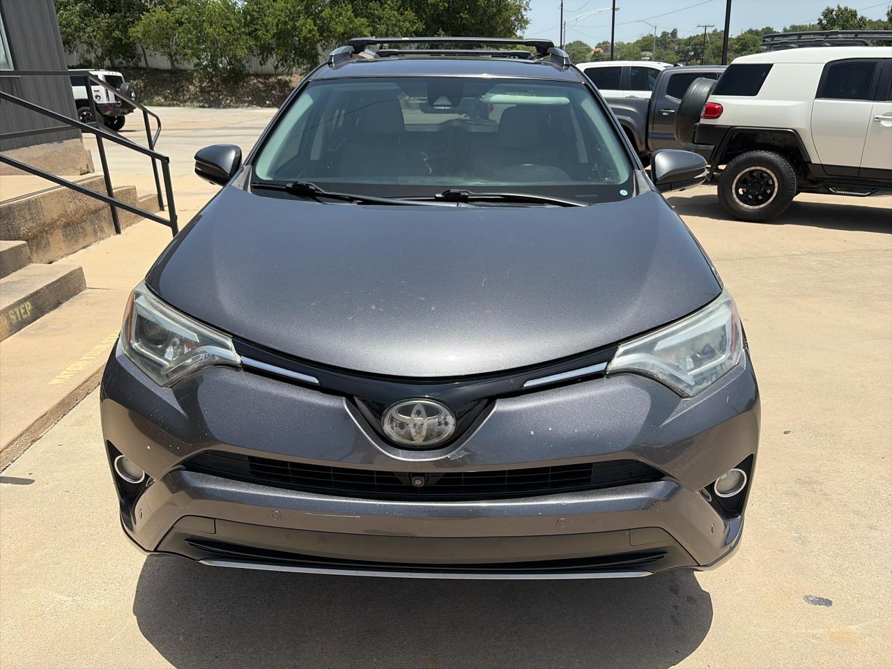 Toyota RAV4 Platinum FWD (Natl) 2018