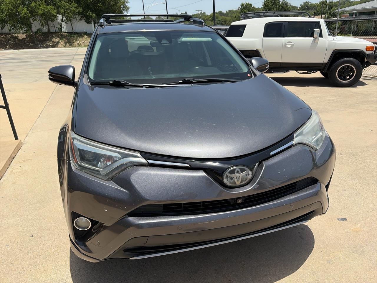 Toyota RAV4 Platinum FWD (Natl) 2018