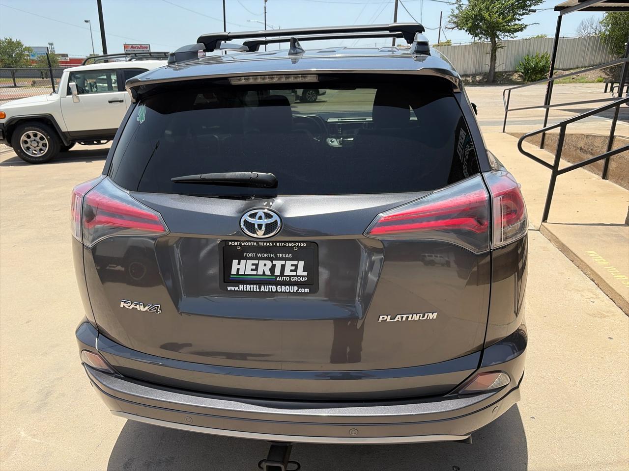 Toyota RAV4 Platinum FWD (Natl) 2018