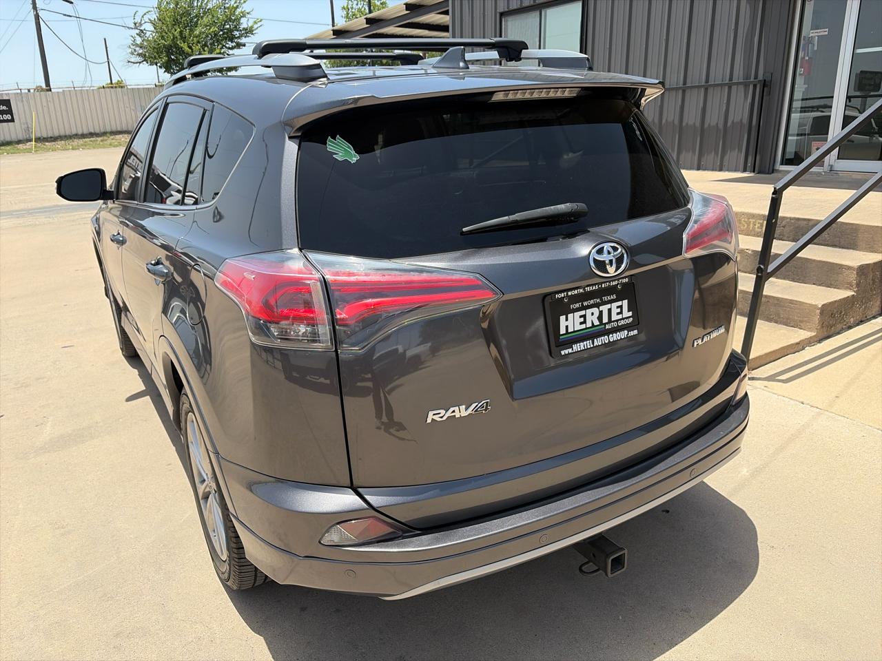 Toyota RAV4 Platinum FWD (Natl) 2018