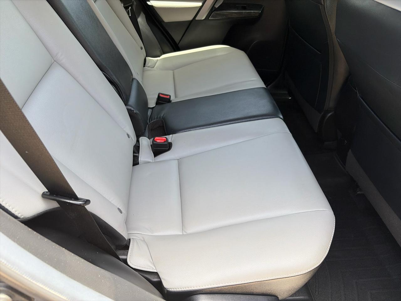 Toyota RAV4 Platinum FWD (Natl) 2018