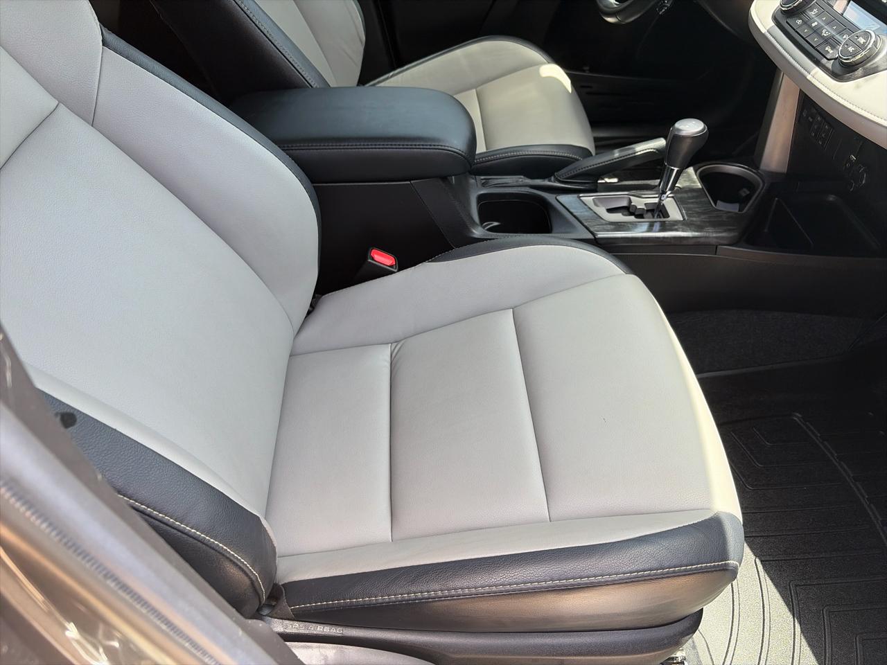 Toyota RAV4 Platinum FWD (Natl) 2018