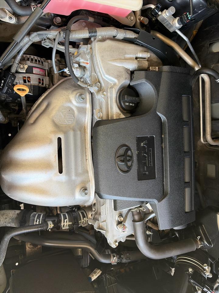 Toyota RAV4 Platinum FWD (Natl) 2018