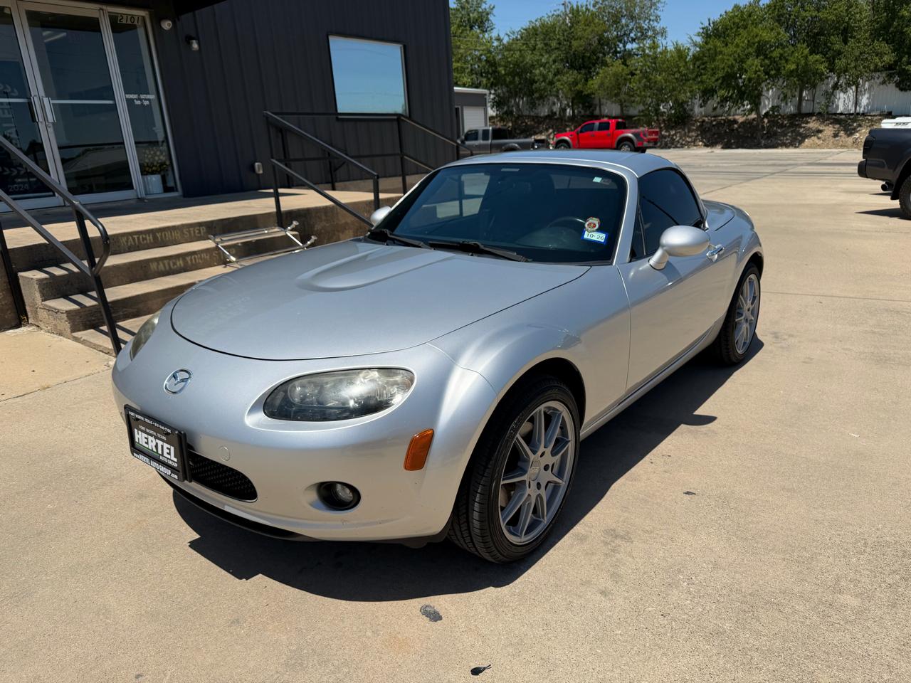 Mazda MX-5 Miata Touring Power Retractable Hardtop 2008