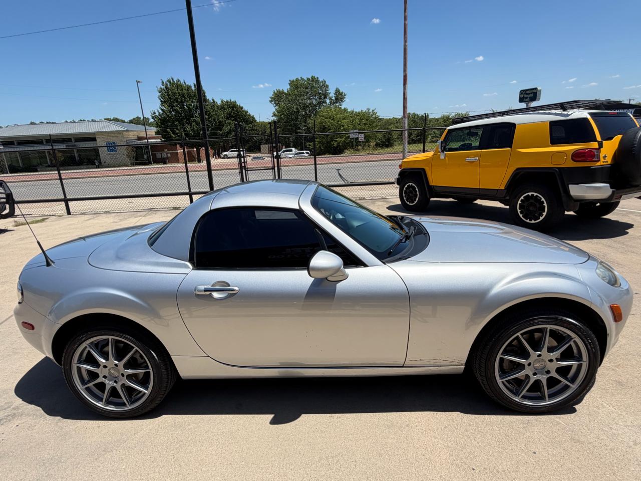 Mazda MX-5 Miata Touring Power Retractable Hardtop 2008