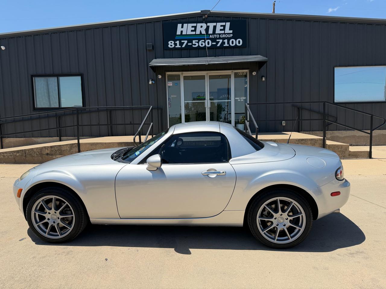 Mazda MX-5 Miata Touring Power Retractable Hardtop 2008