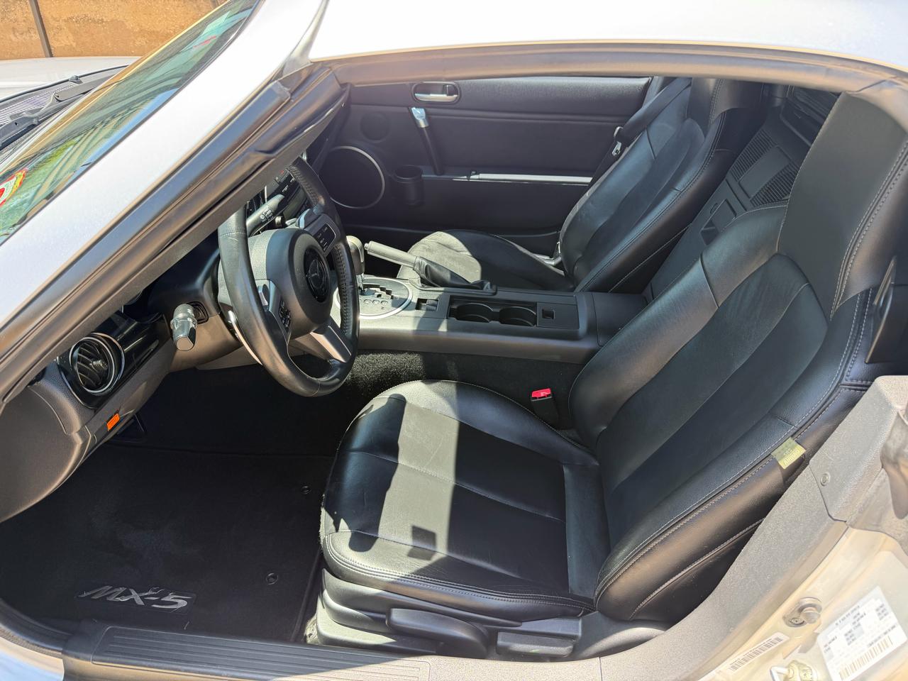 Mazda MX-5 Miata Touring Power Retractable Hardtop 2008