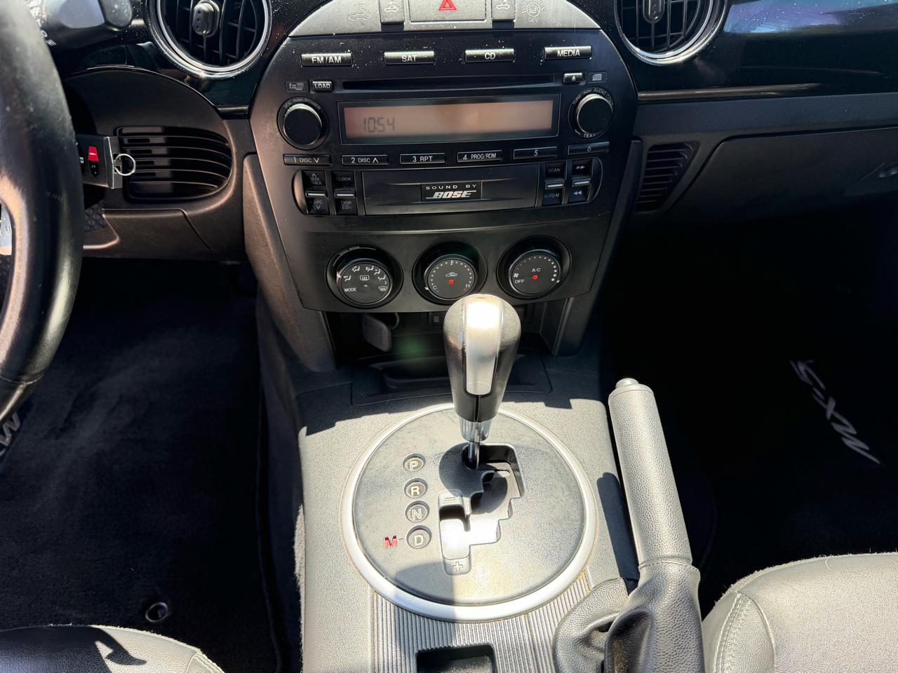 Mazda MX-5 Miata Touring Power Retractable Hardtop 2008
