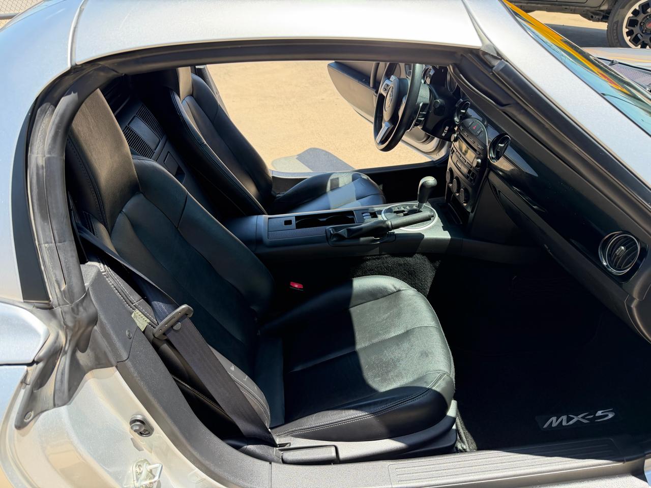 Mazda MX-5 Miata Touring Power Retractable Hardtop 2008