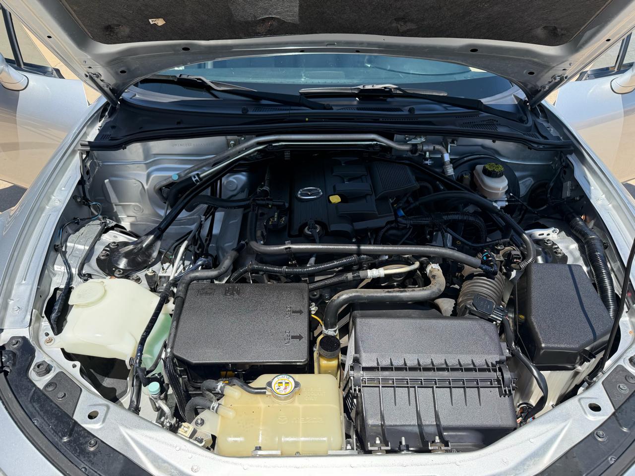 Mazda MX-5 Miata Touring Power Retractable Hardtop 2008