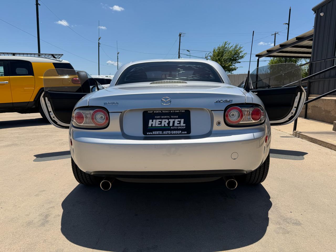 Mazda MX-5 Miata Touring Power Retractable Hardtop 2008
